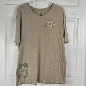 Disney Parks‎ Animal Kingdon Lodge V-Neck Tshirt Large Walt Disney World